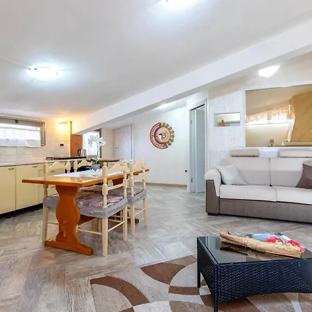 Penthouse Di Charme In Borgo Vicino Appartement Nulvi