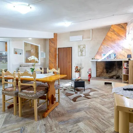 Penthouse Di Charme In Borgo Vicino *