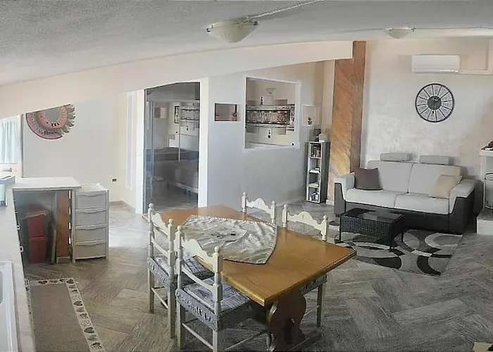 Penthouse Di Charme In Borgo Vicino Al Mare